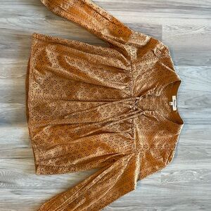 2 for 1 MADEWELL BLOUSES
burnt orange blouse
green oversized button down